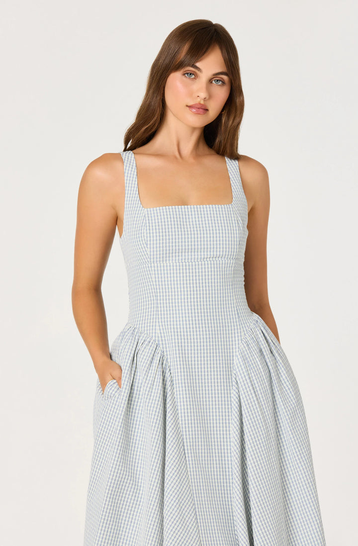 VINYA DRESS