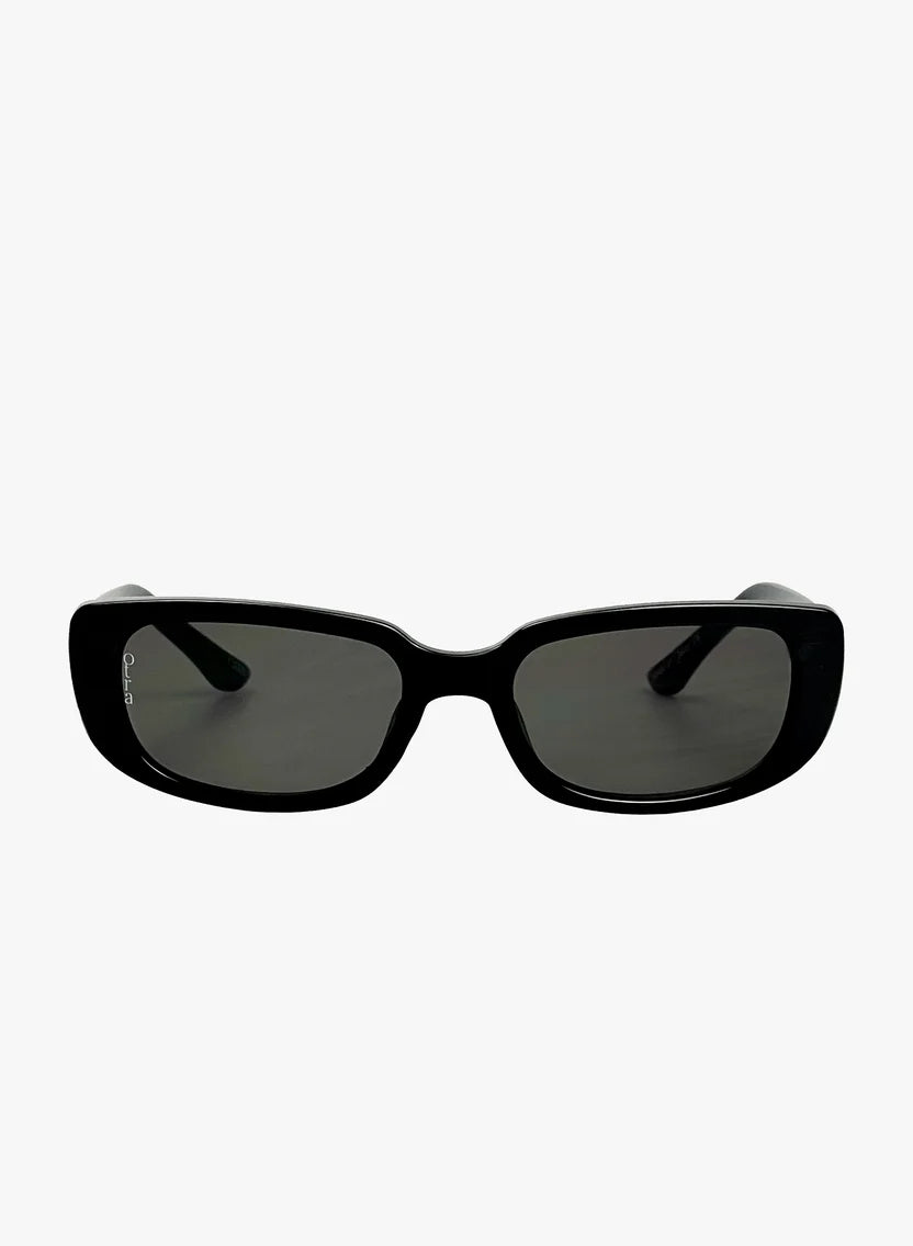 Backstreet Black Sunglasses in black and smoke, view 3