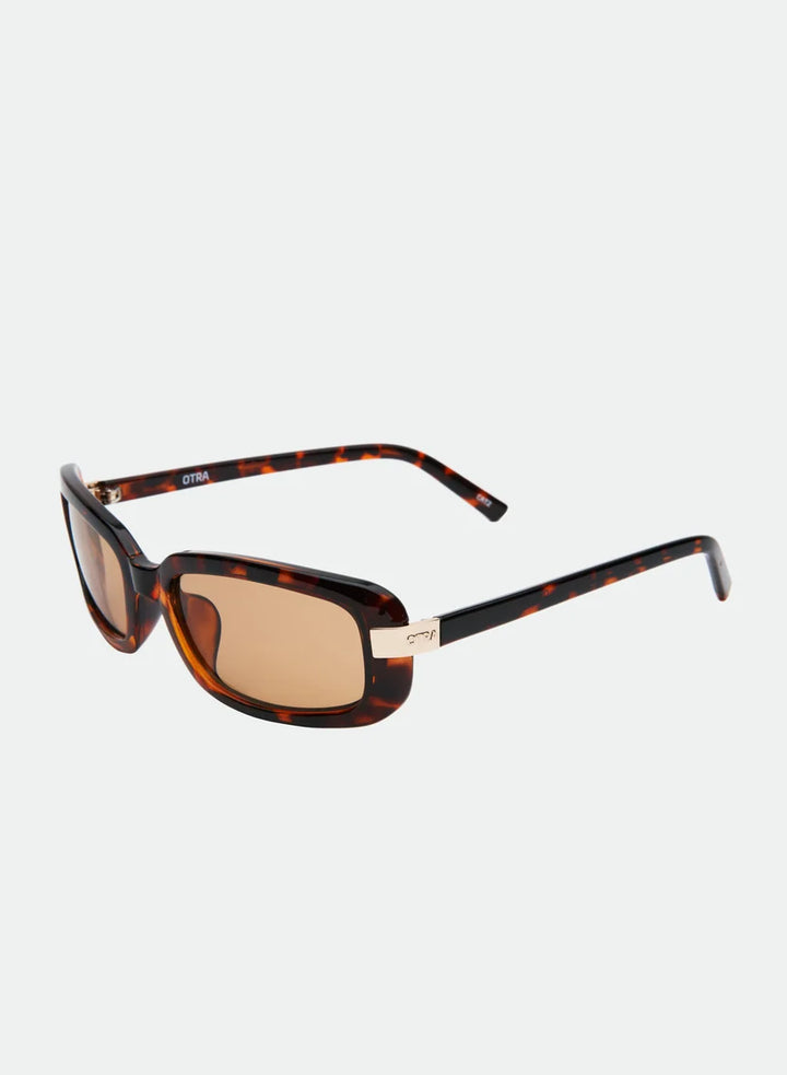 Delilah Tortoiseshell Sunglasses in brown, view 4