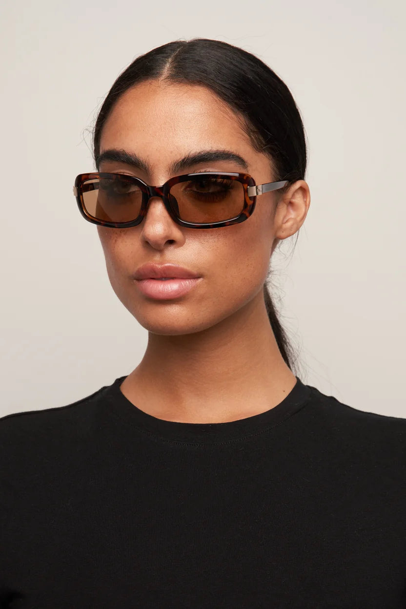 Delilah Tortoiseshell Sunglasses in brown, view 2