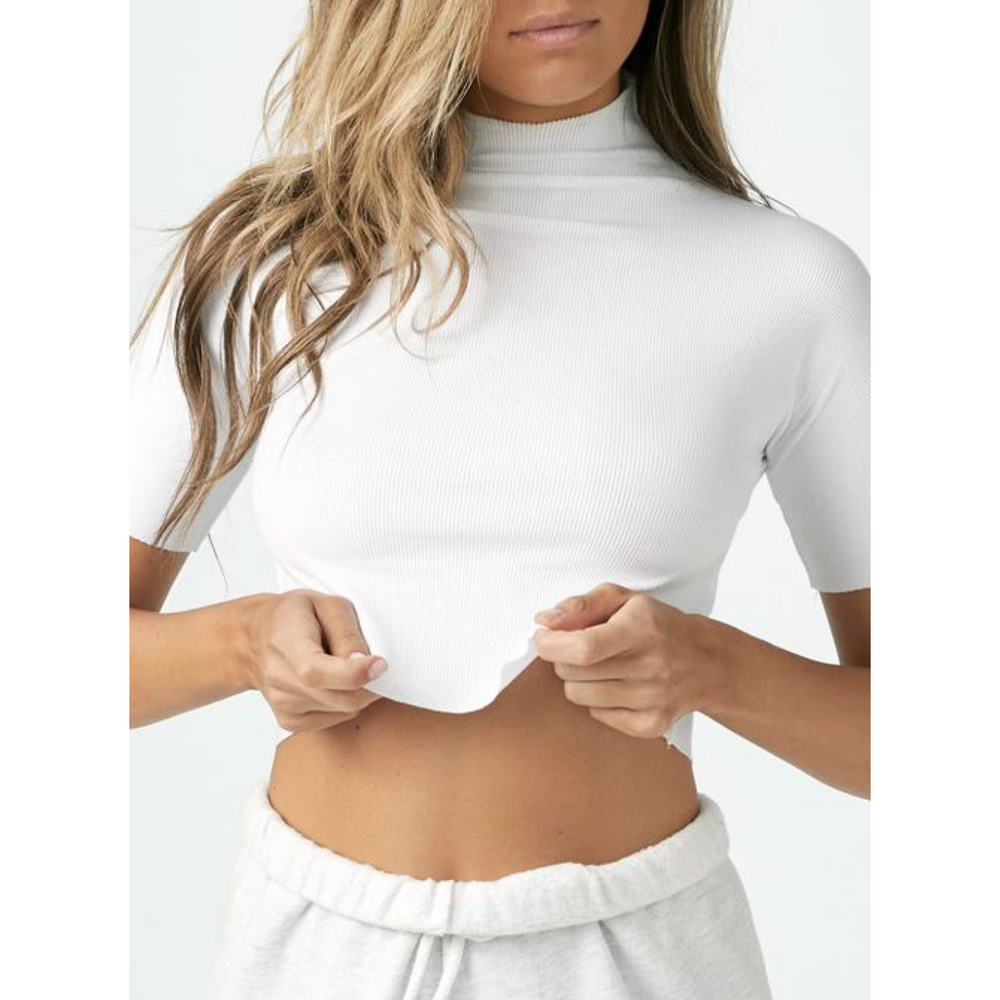 Edge neck knit tee